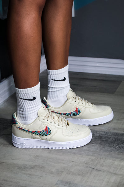 NIKE AIR FORCE 1